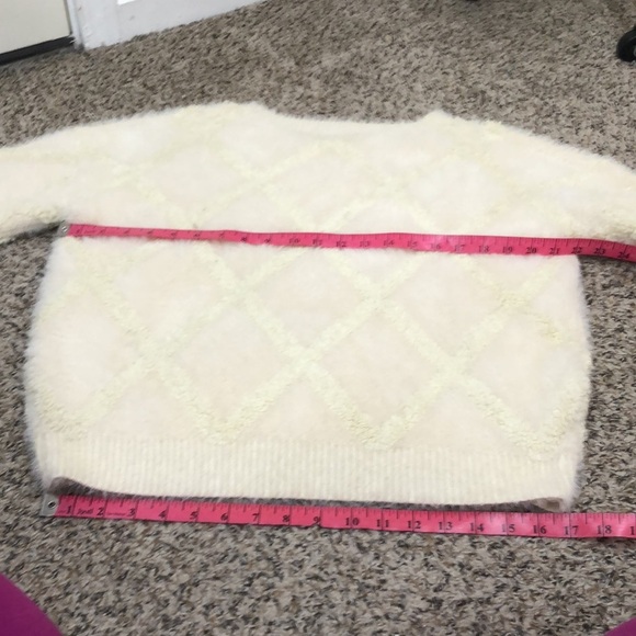 Anthropologie Raga Sweater Size Medium Ecru Cream Windowpane Fuzzy Knit - Picture 8 of 10